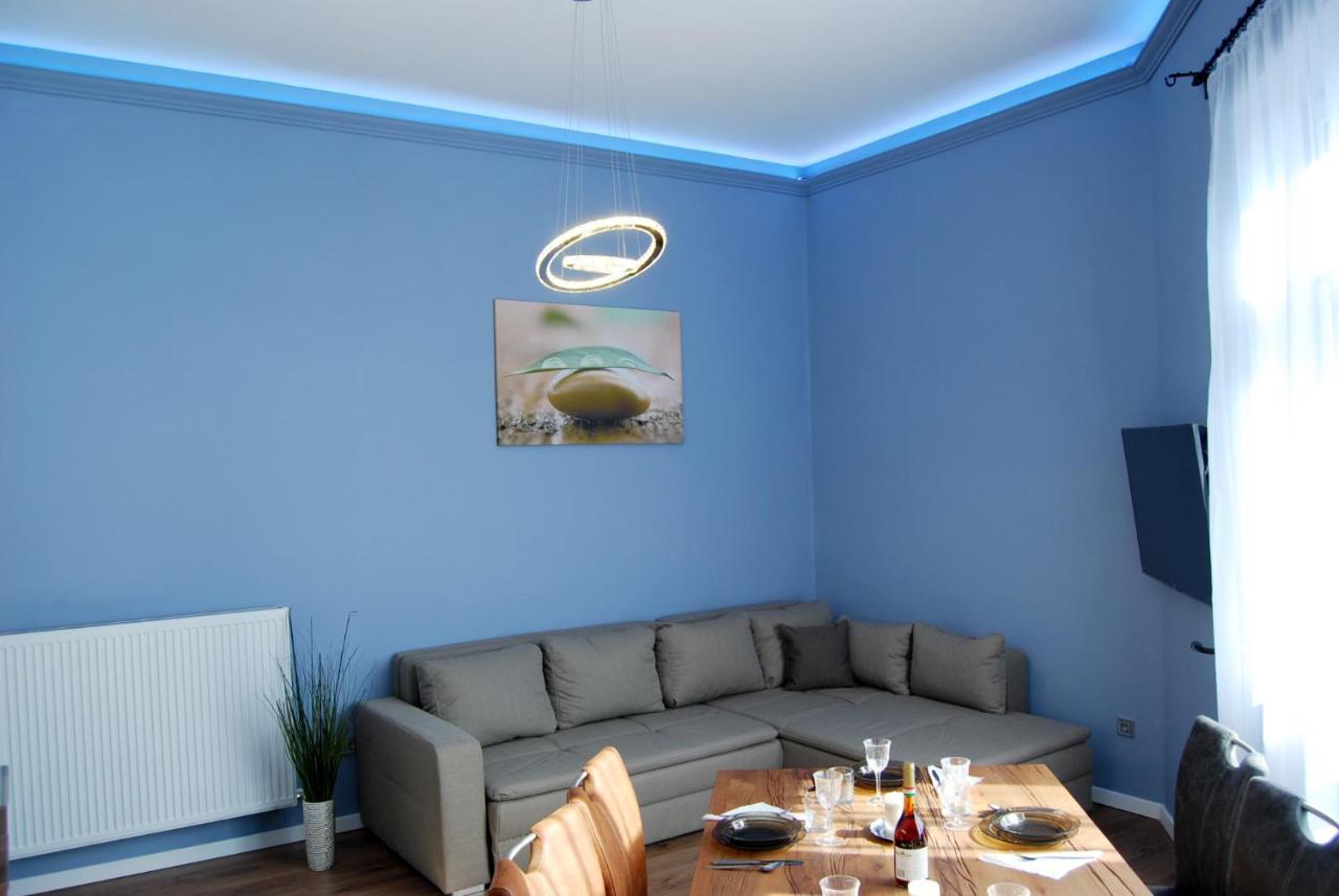 Luxurious Apartment With Balconies In Downtown Bp Budapest Esterno foto