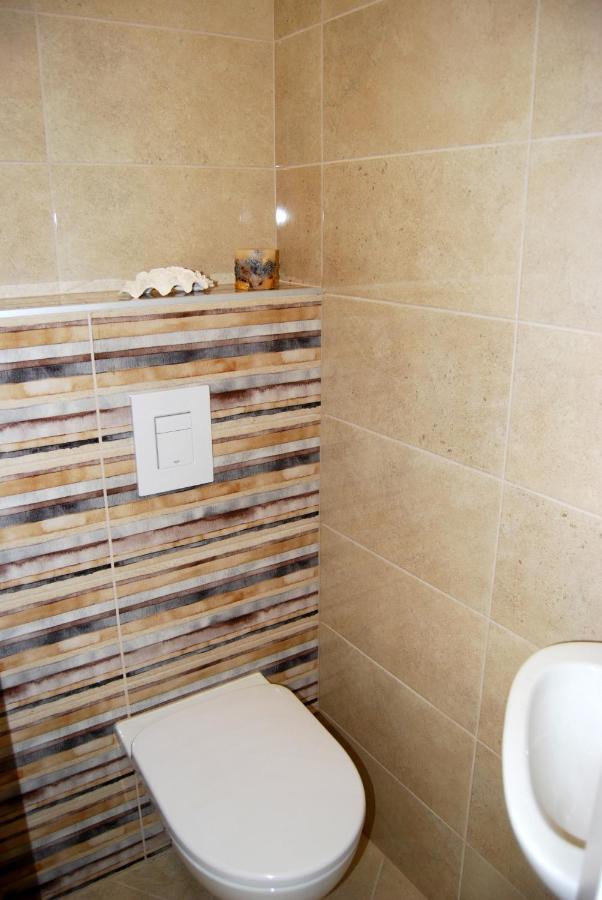 Luxurious Apartment With Balconies In Downtown Bp Budapest Esterno foto