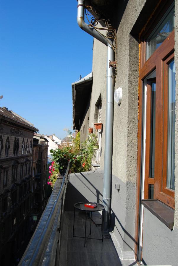 Luxurious Apartment With Balconies In Downtown Bp Budapest Esterno foto