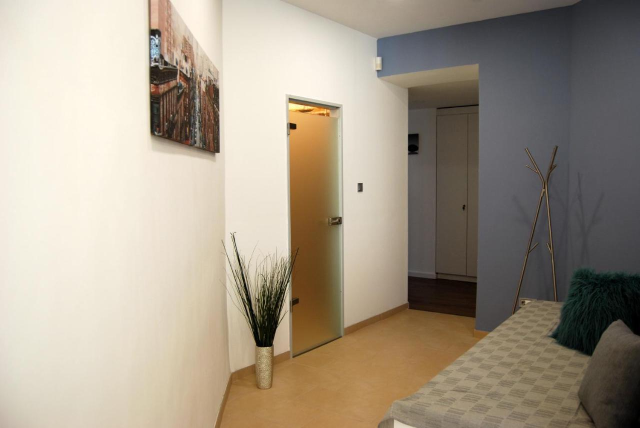 Luxurious Apartment With Balconies In Downtown Bp Budapest Esterno foto