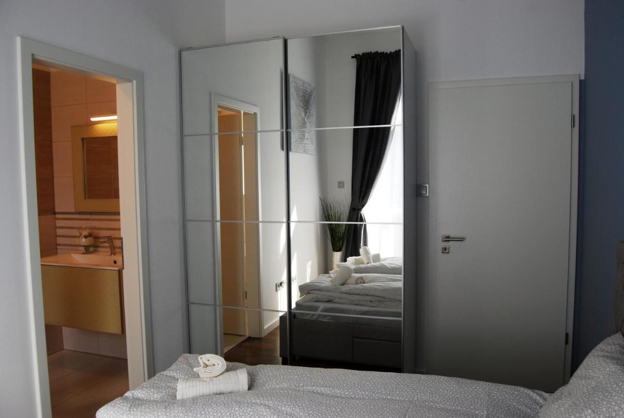Luxurious Apartment With Balconies In Downtown Bp Budapest Esterno foto